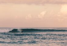 Surfen im Osten von Bali