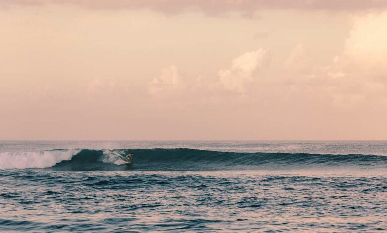 Surfen im Osten von Bali