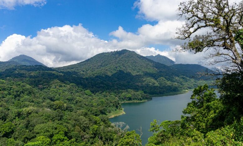 Danau Tamblingan auf Bali